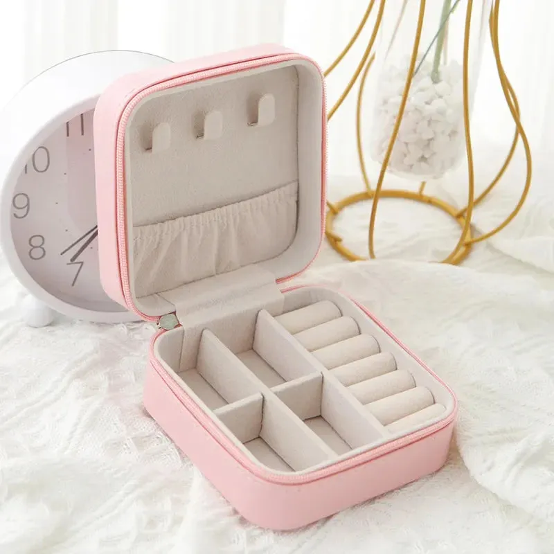Compact Velvet Jewelry Storage Box with Zipper