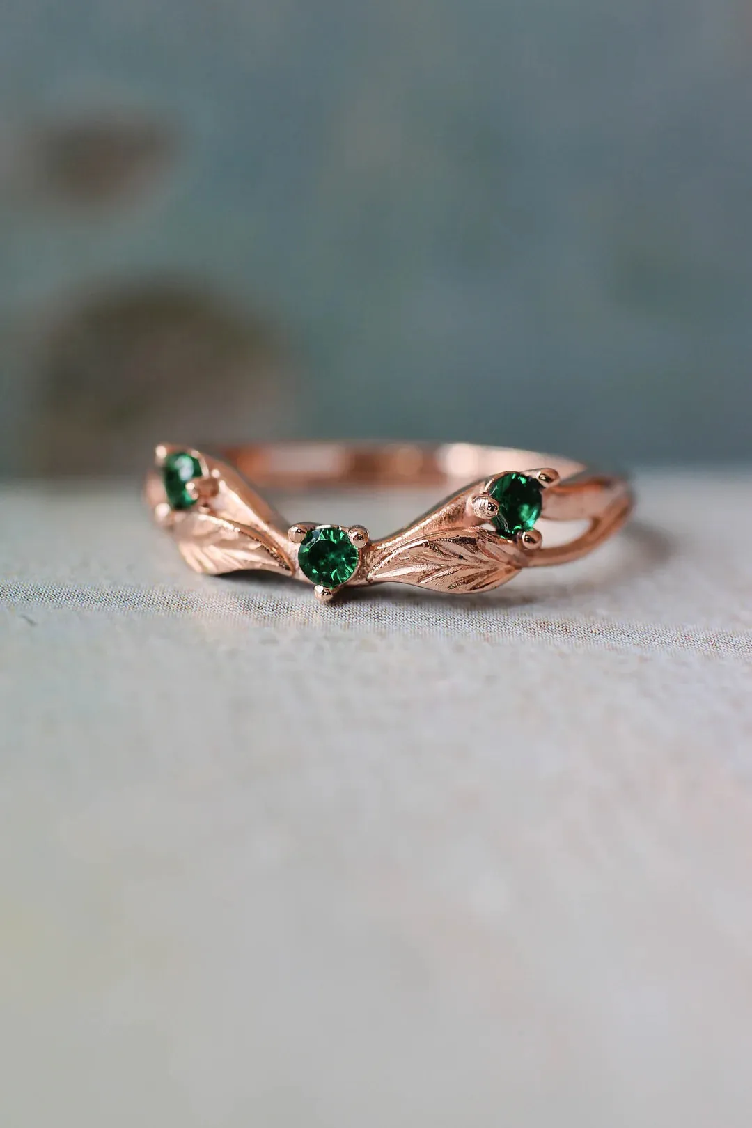 Curved Emerald Stone Band
