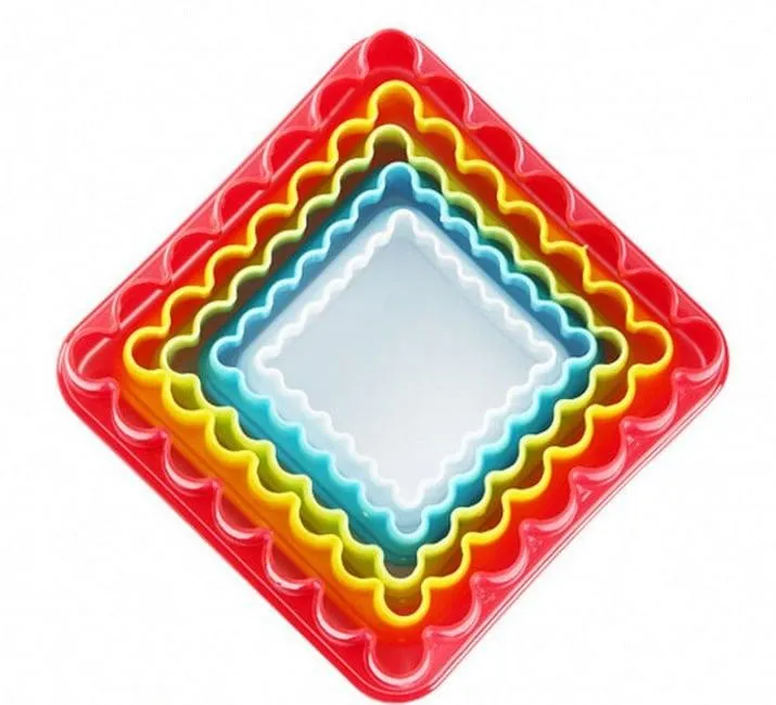 Cute Multistyle Eco-Friendly Plastic Cookie Cutters Set