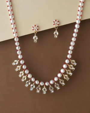 Fashionable Pearl & Beads Necklace Set
